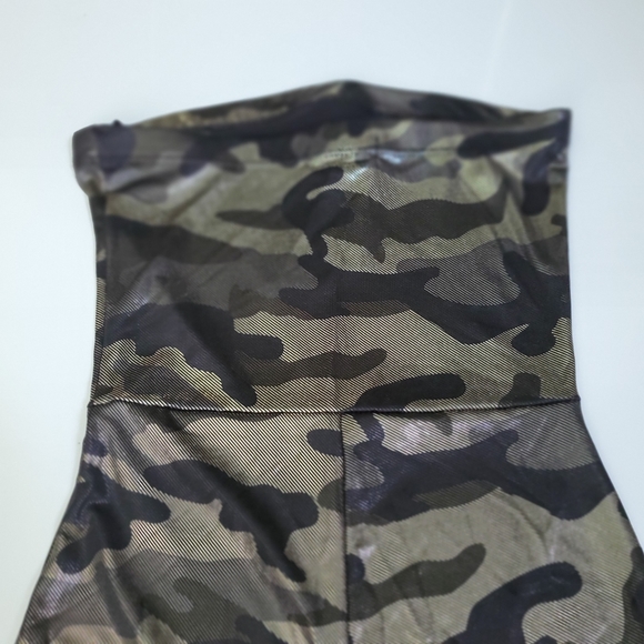 FOREVER 21 STRAPLESS ROMPER - Picture 5 of 6